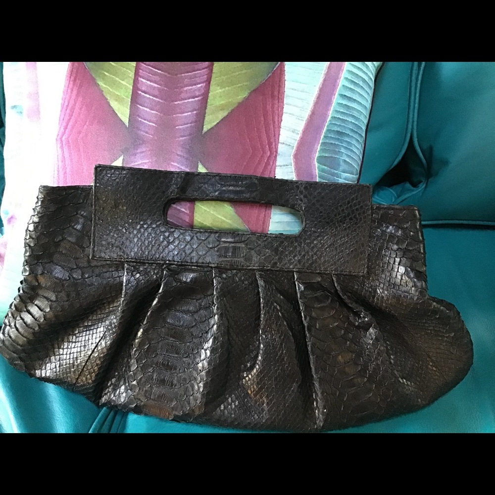 Vintage 80s large ruched black leather clutch
